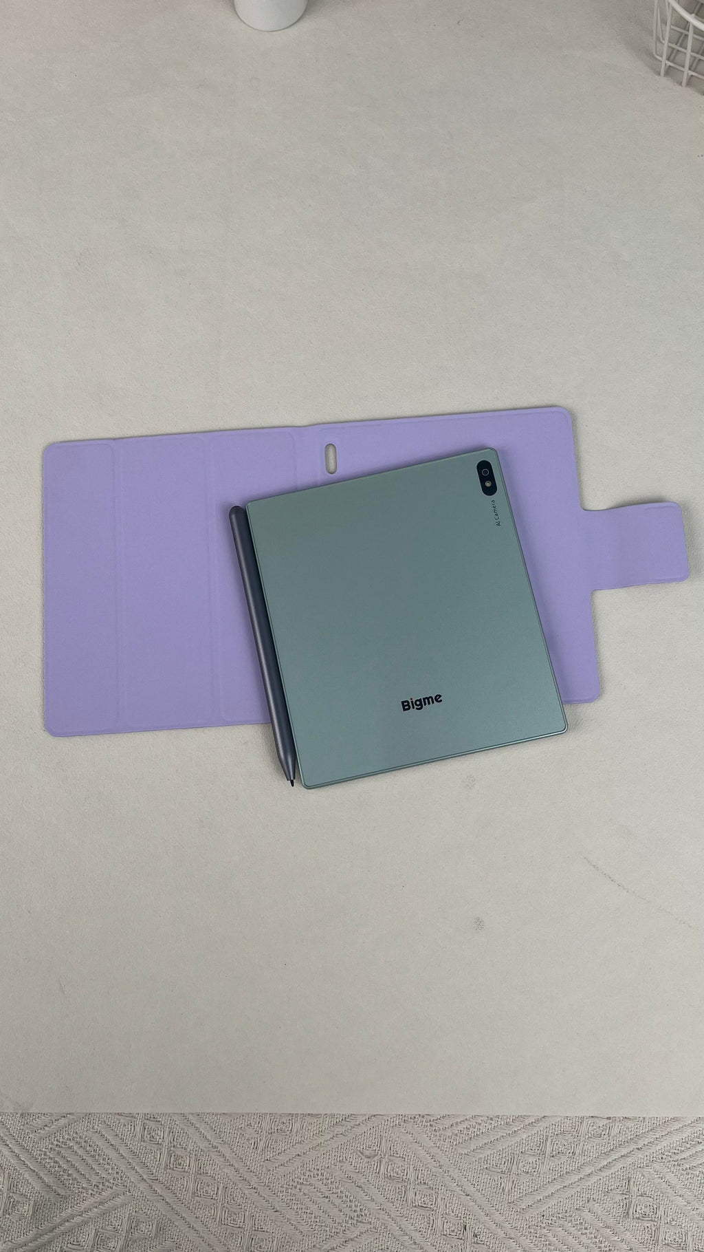 Bigme B7 Pro, Eyefriendly Tablet with Color Eink screen. kaleido3 Android 14 Tablet 8+256GB+2TB TF card slot Octa Core 4G SIM, WIFl/Bluetooth5.2 Google, Handwriting, annotation, eReader+ Stylus, Glare-free, no blue light, eyefriendly