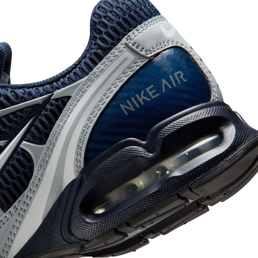NIKE Classic Air Max Torch 4 - Mens