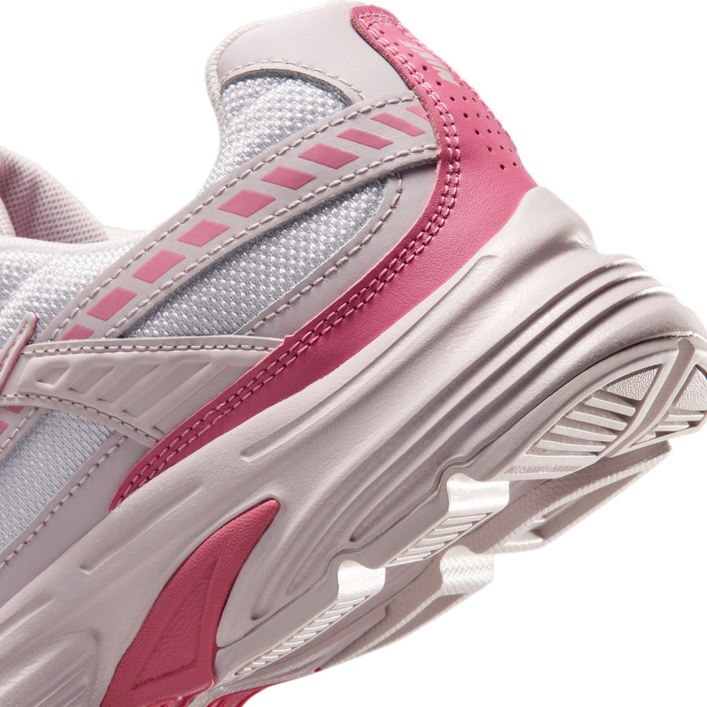 NIKE Initiator - Womens