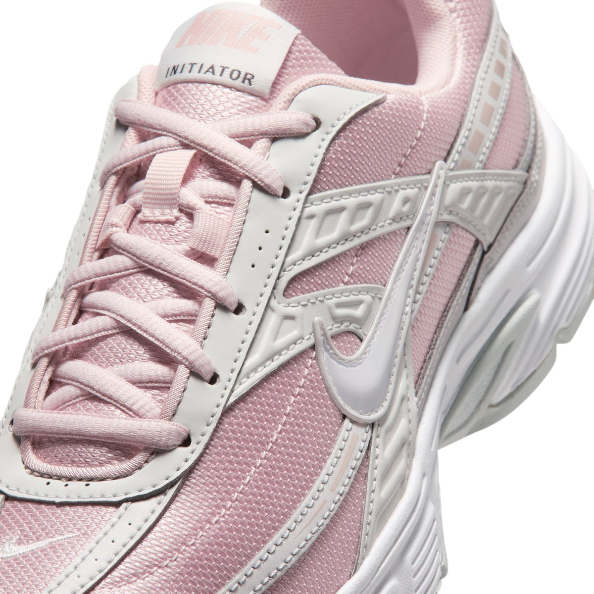 NIKE Authentic Initiator - Womens