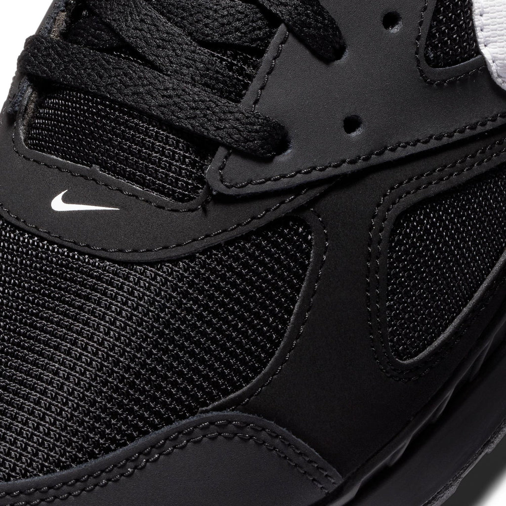NIKE Authentic Air Max IVO - Mens