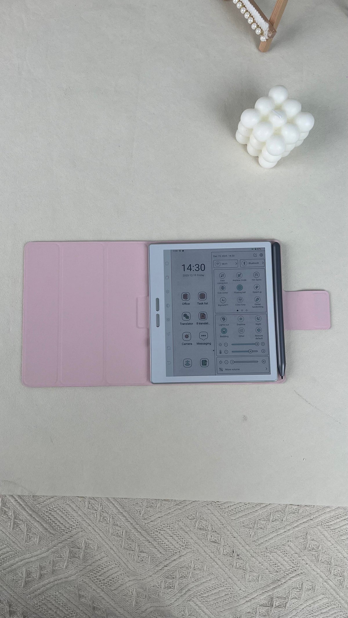 Bigme B7 Pro, Eyefriendly Tablet with Color Eink screen. kaleido3 Android 14 Tablet 8+256GB+2TB TF card slot Octa Core 4G SIM, WIFl/Bluetooth5.2 Google, Handwriting, annotation, eReader+ Stylus, Glare-free, no blue light, eyefriendly