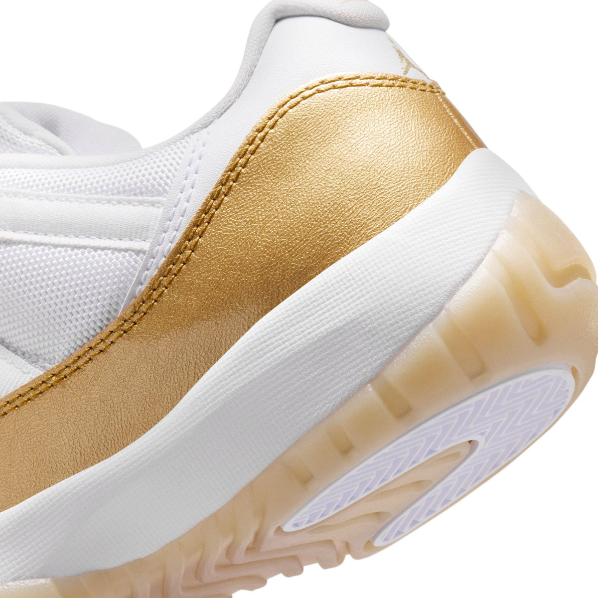 JORDAN Retro 11 - Womens