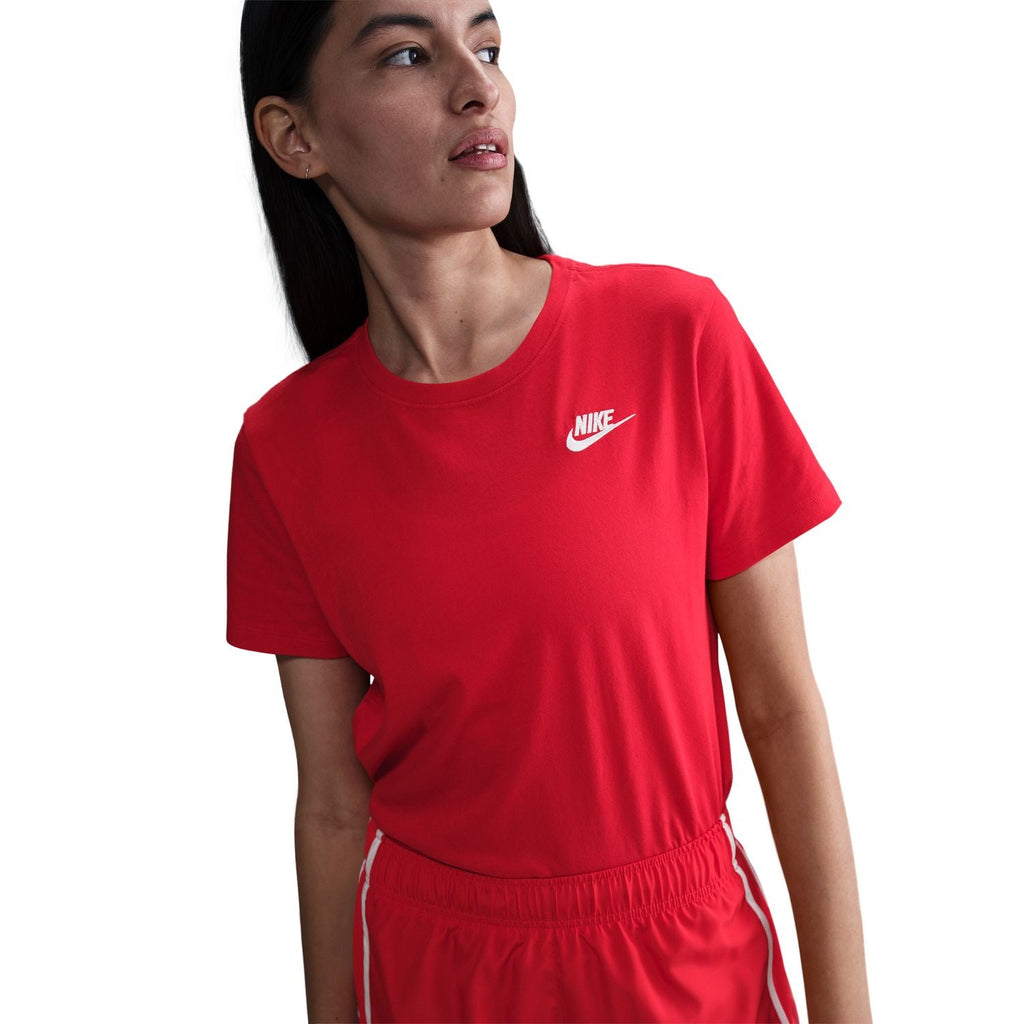 NIKE Authentic Club Tee - Womens