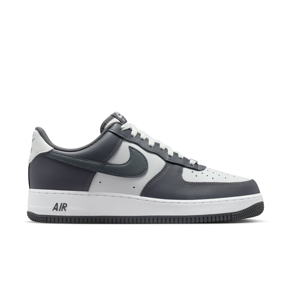 NIKE Air Force 1 Low 07 - Mens