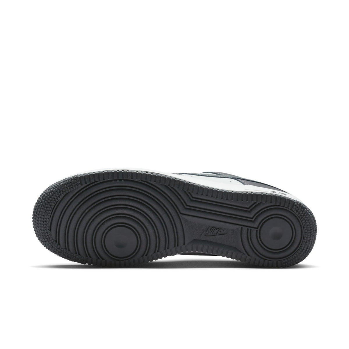 NIKE Air Force 1 Low 07 - Mens