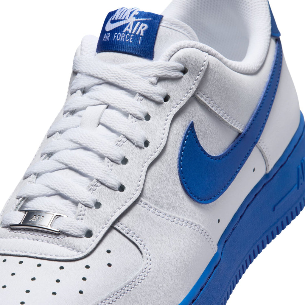 NIKE Authentic Air Force 1 Low 07 - Mens