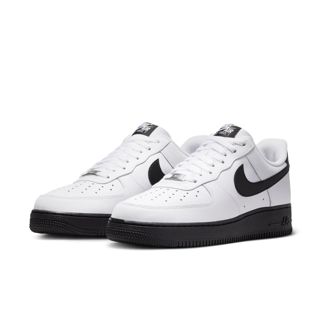 NIKE Air Force 1 Low 07 - Mens