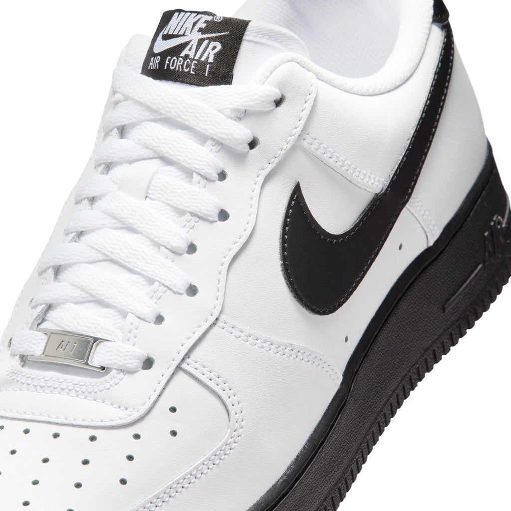NIKE Air Force 1 Low 07 - Mens