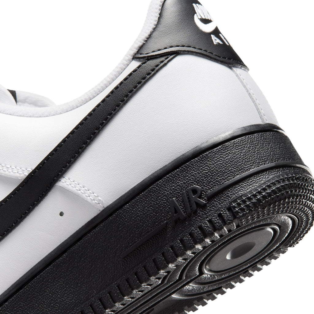 NIKE Air Force 1 Low 07 - Mens