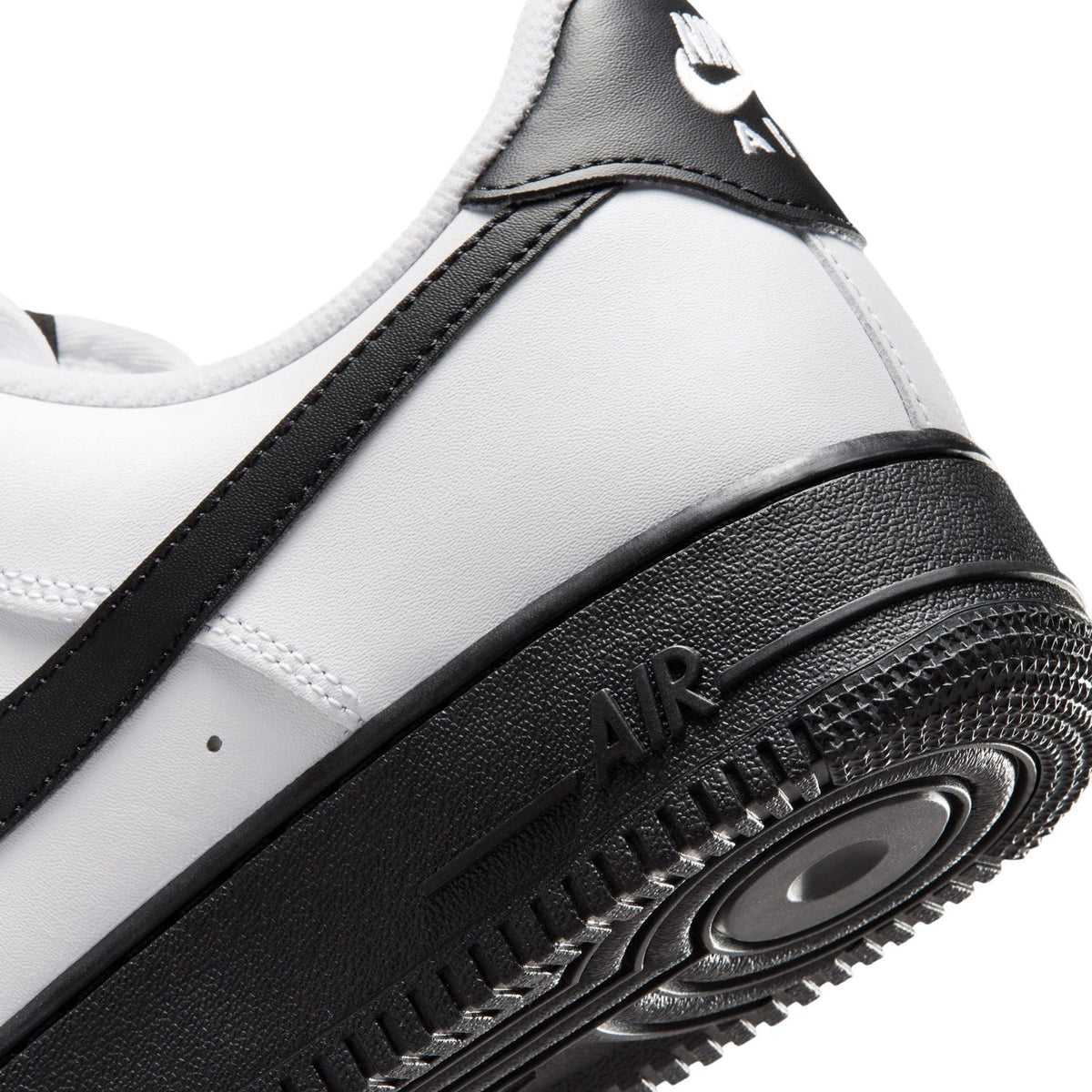 NIKE Air Force 1 Low 07 - Mens