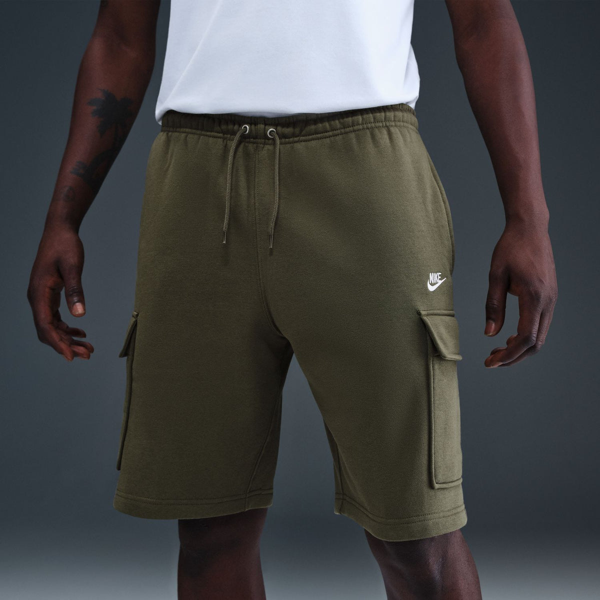 NIKE Club Cargo Short - Mens