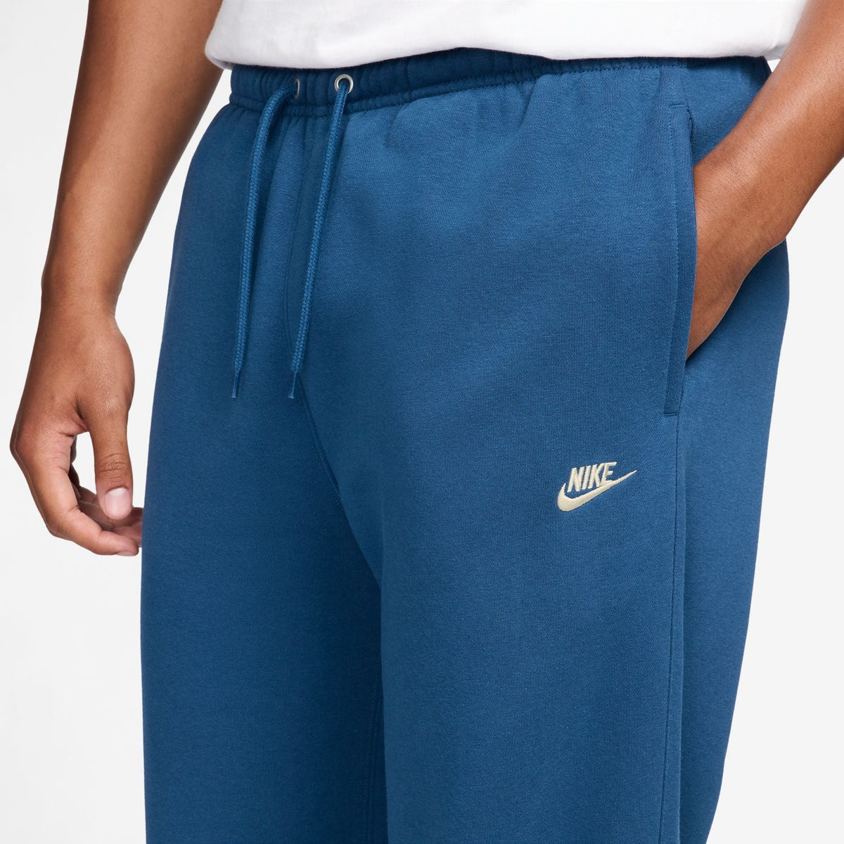 NIKE Club Fleece Open Hem Pant - Mens