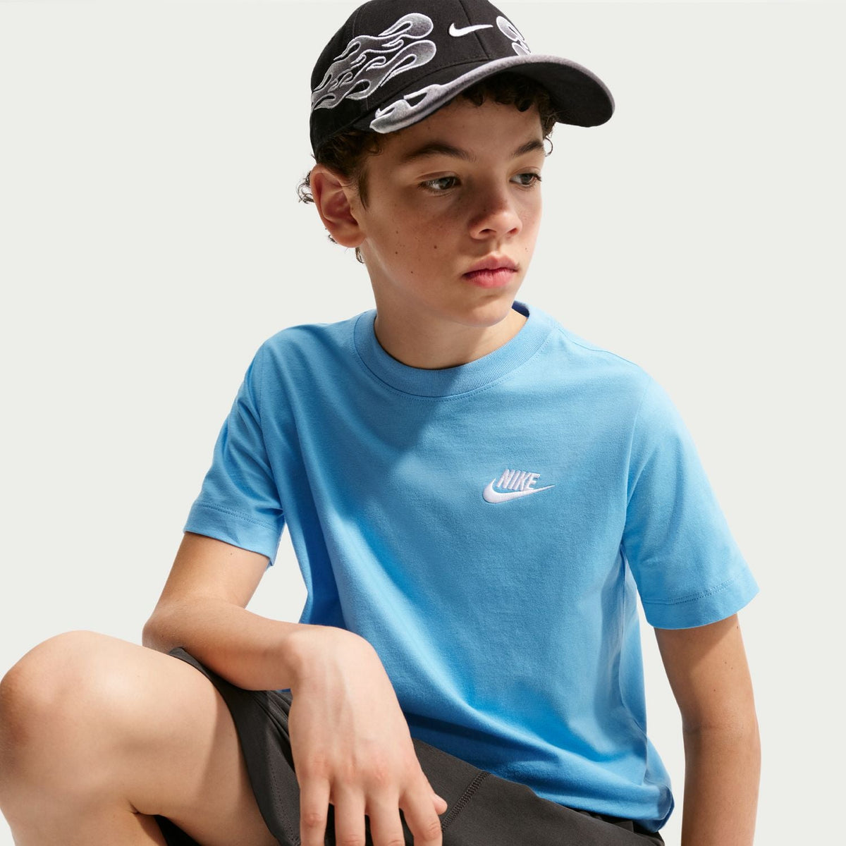 NIKE Embroidered Futura Tee - Youth