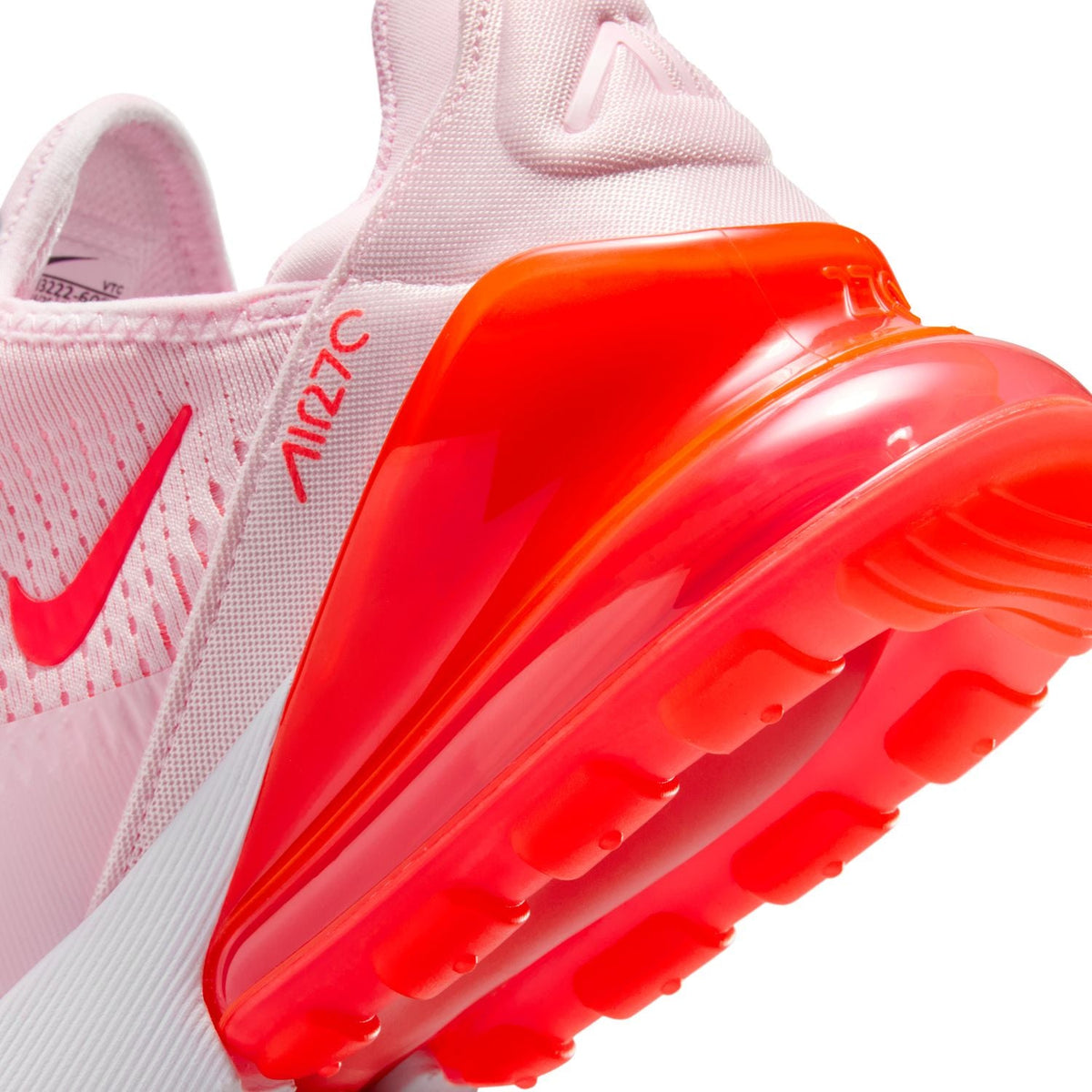 NIKE Premium Air Max 270 - Womens