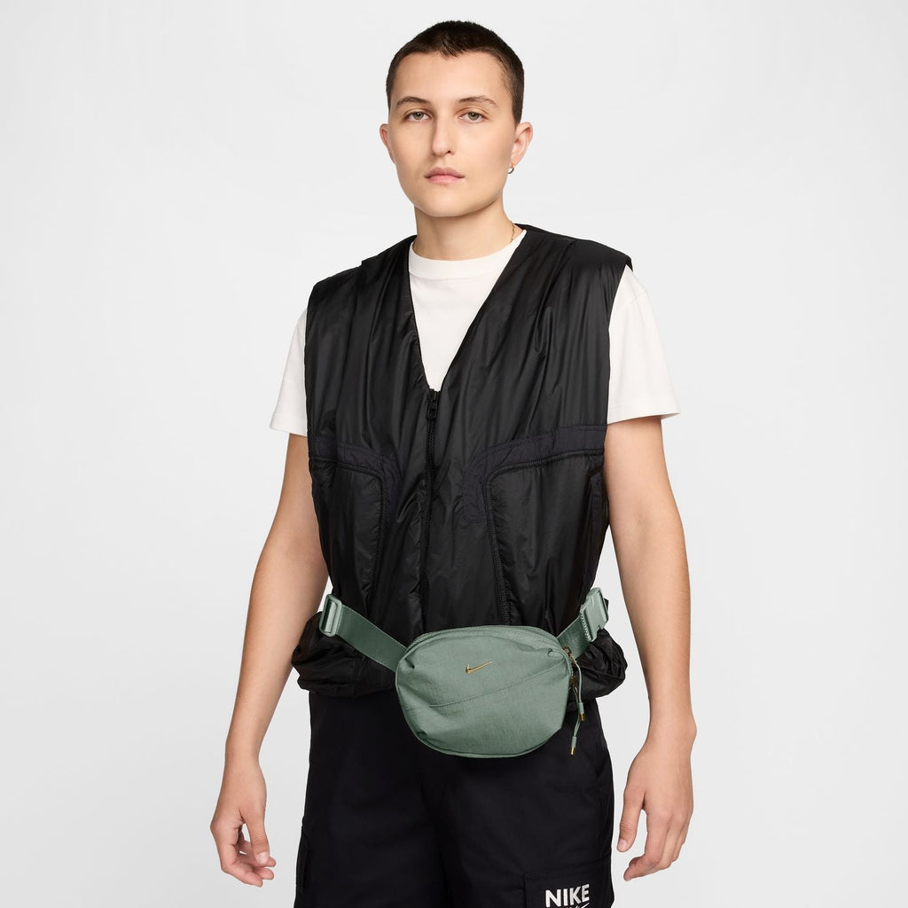 NIKE Aura Oval Crossbody - 2L