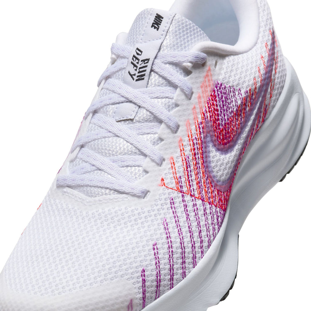NIKE Premium Run Defy - Womens