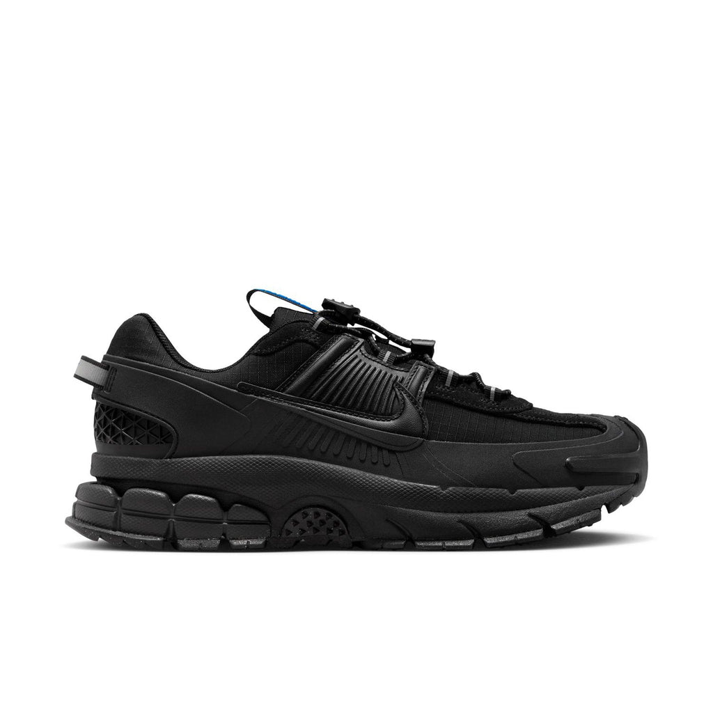 NIKE Zoom Vomero Roam - Womens