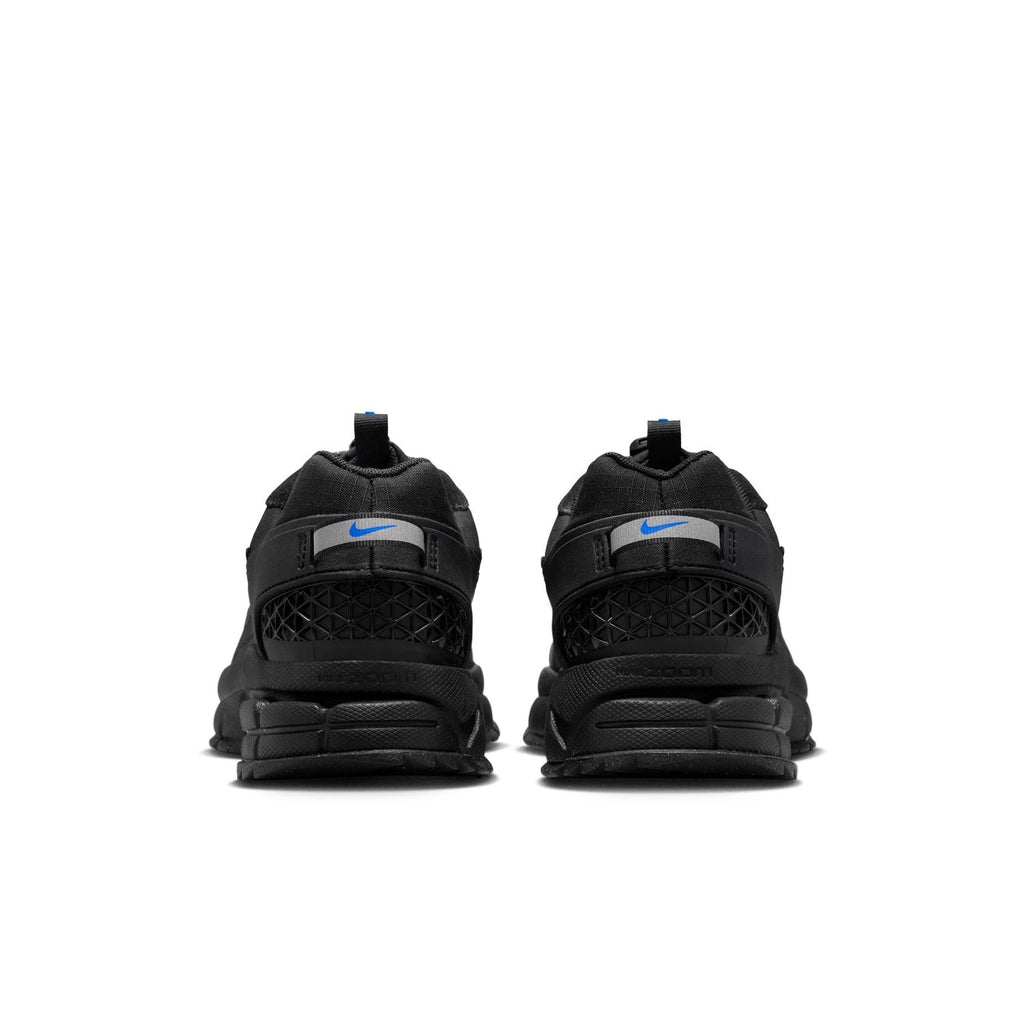 NIKE Zoom Vomero Roam - Womens