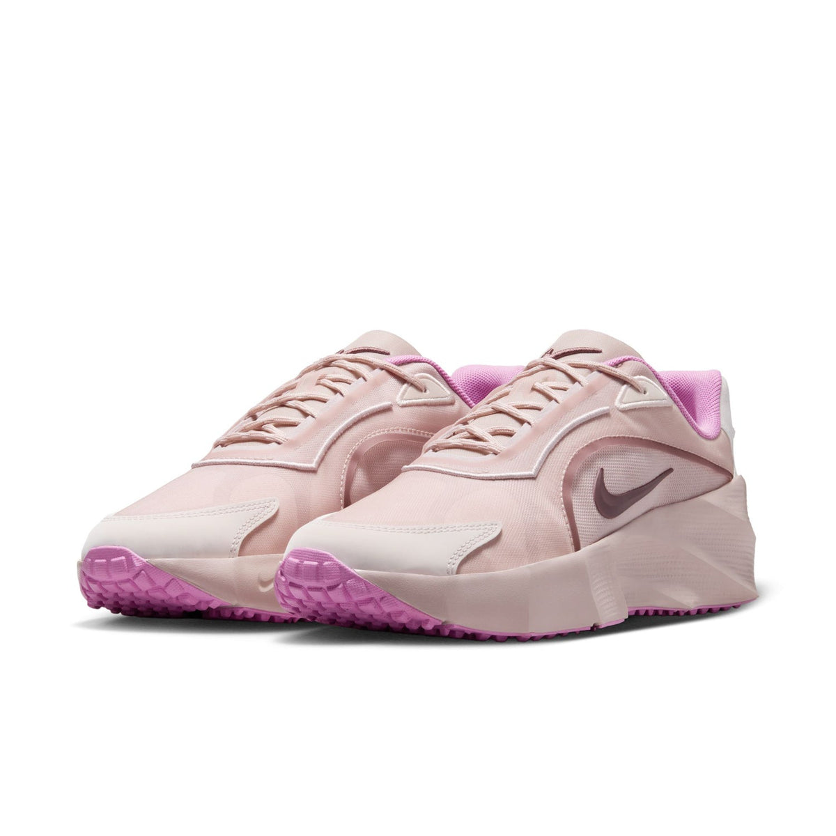 NIKE Aura Edge - Womens