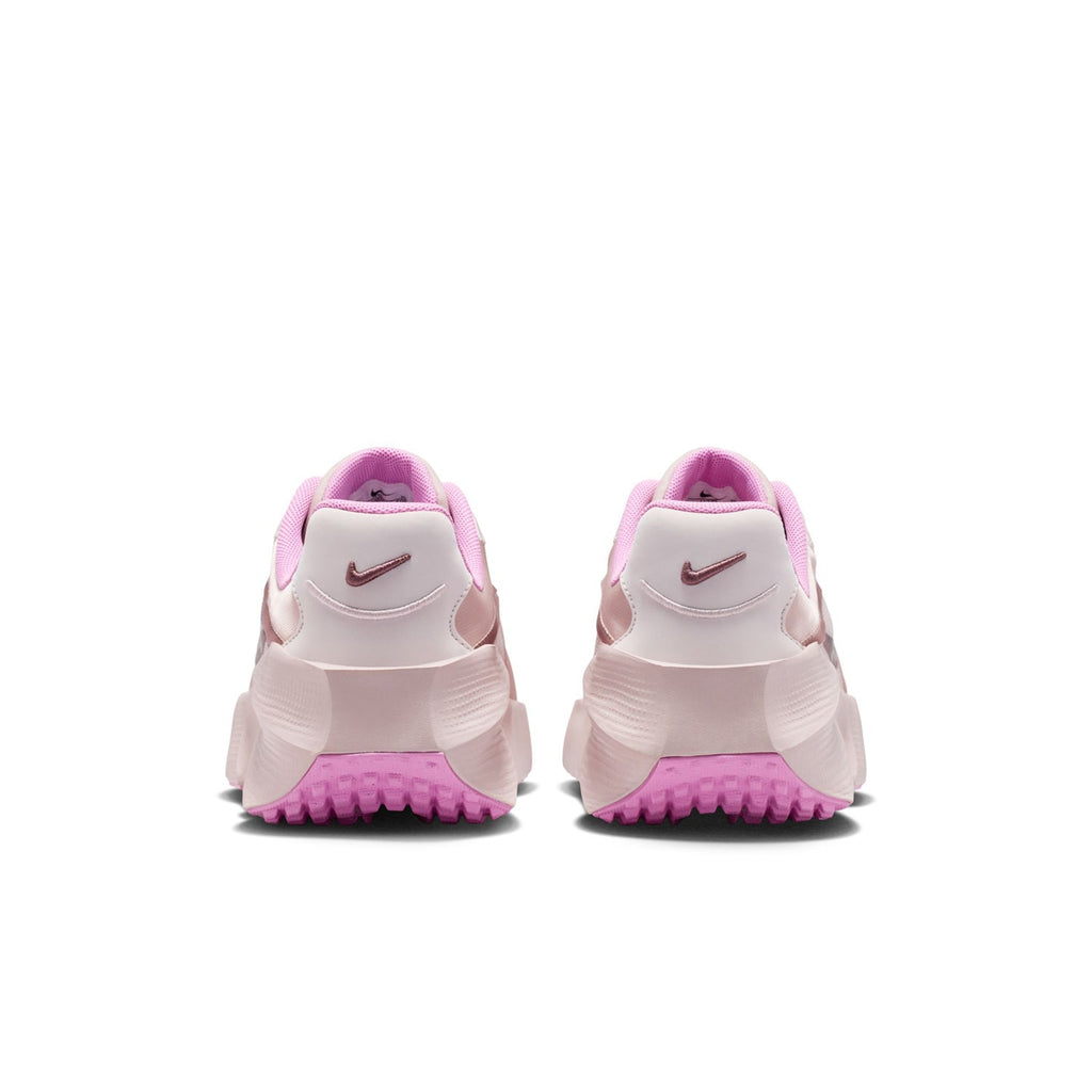 NIKE Aura Edge - Womens