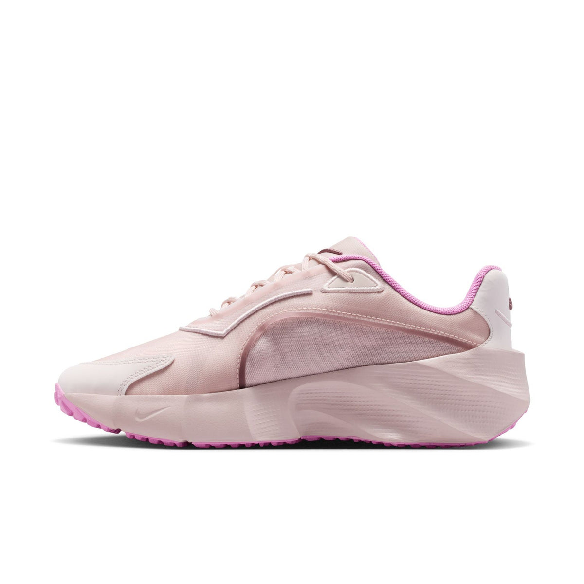 NIKE Aura Edge - Womens