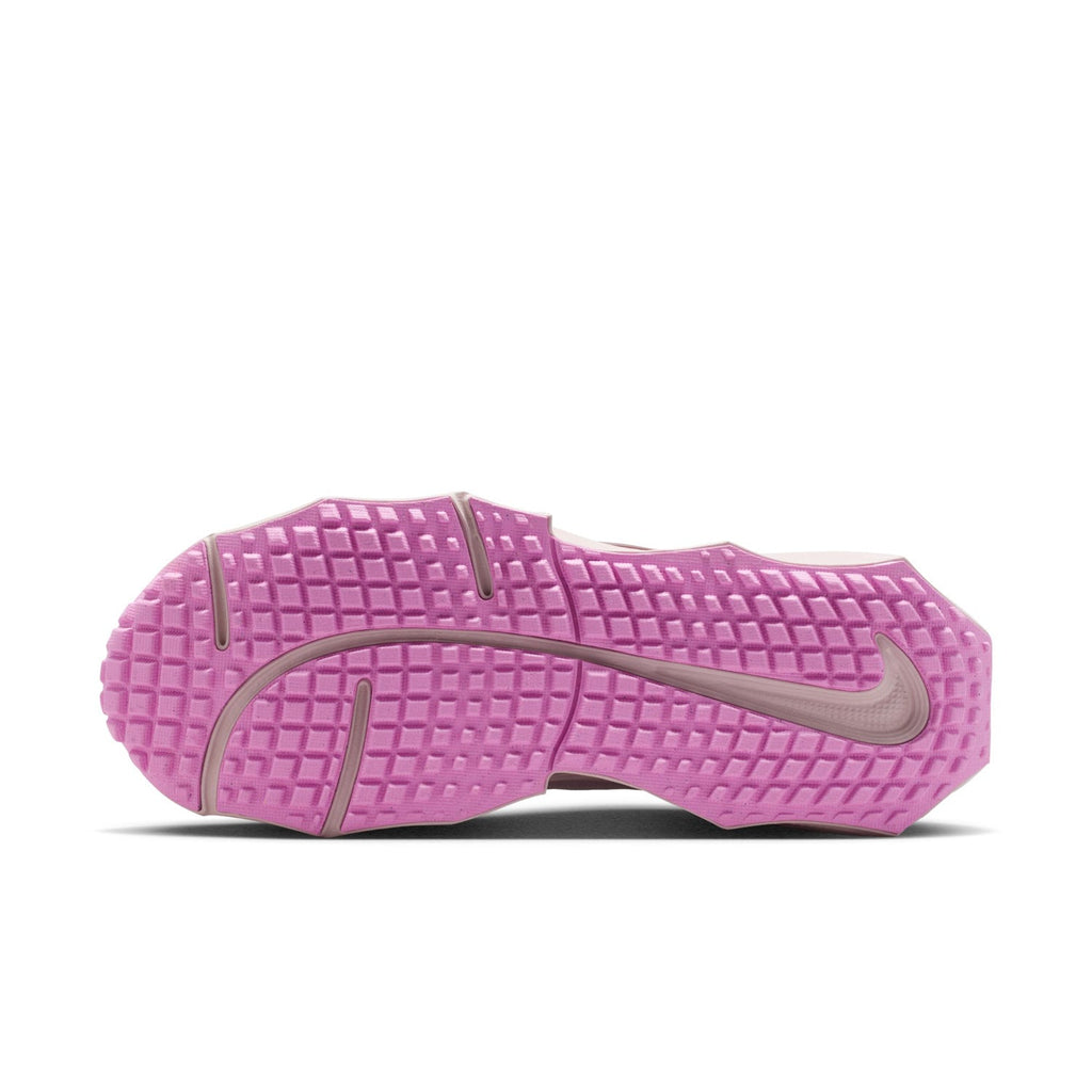 NIKE Aura Edge - Womens