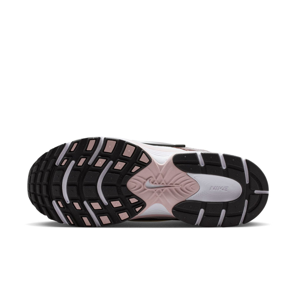 NIKE V5 RNR - Womens