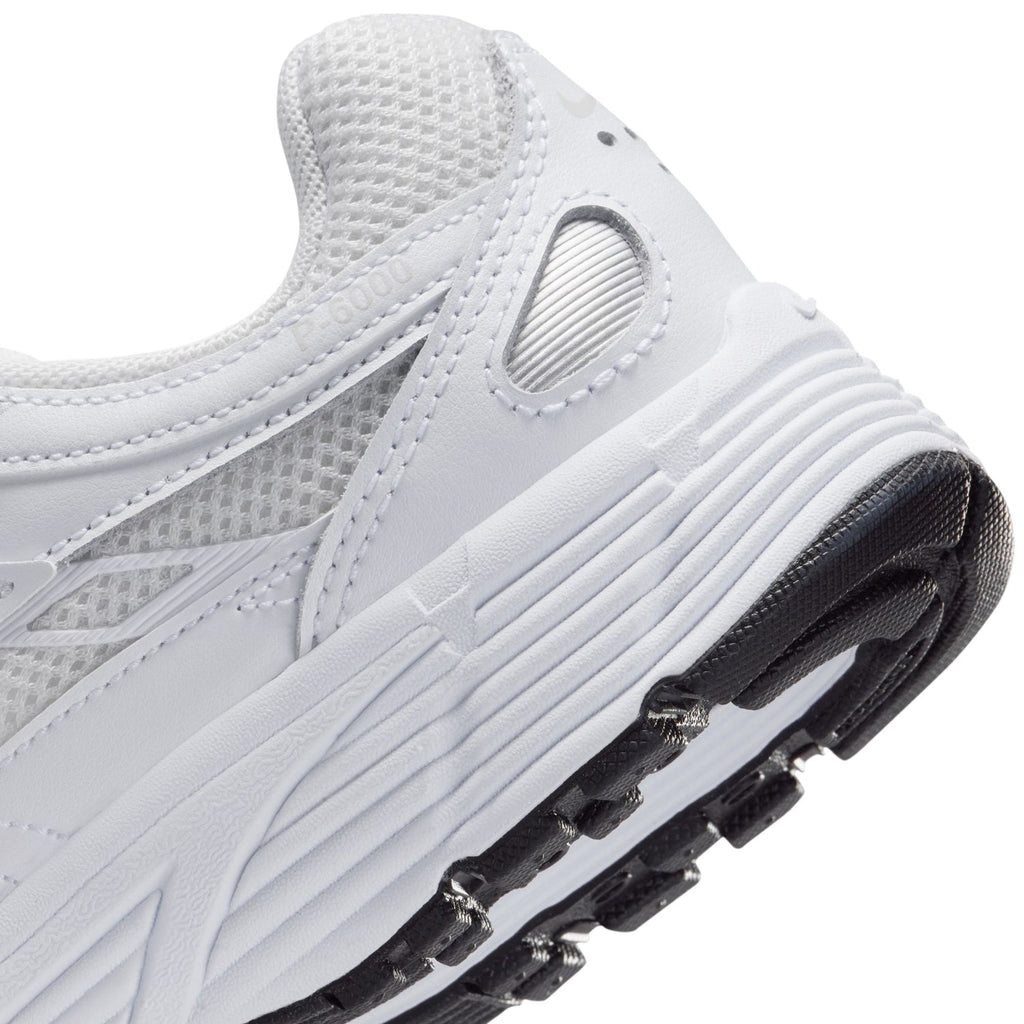 NIKE P-6000 - Youth
