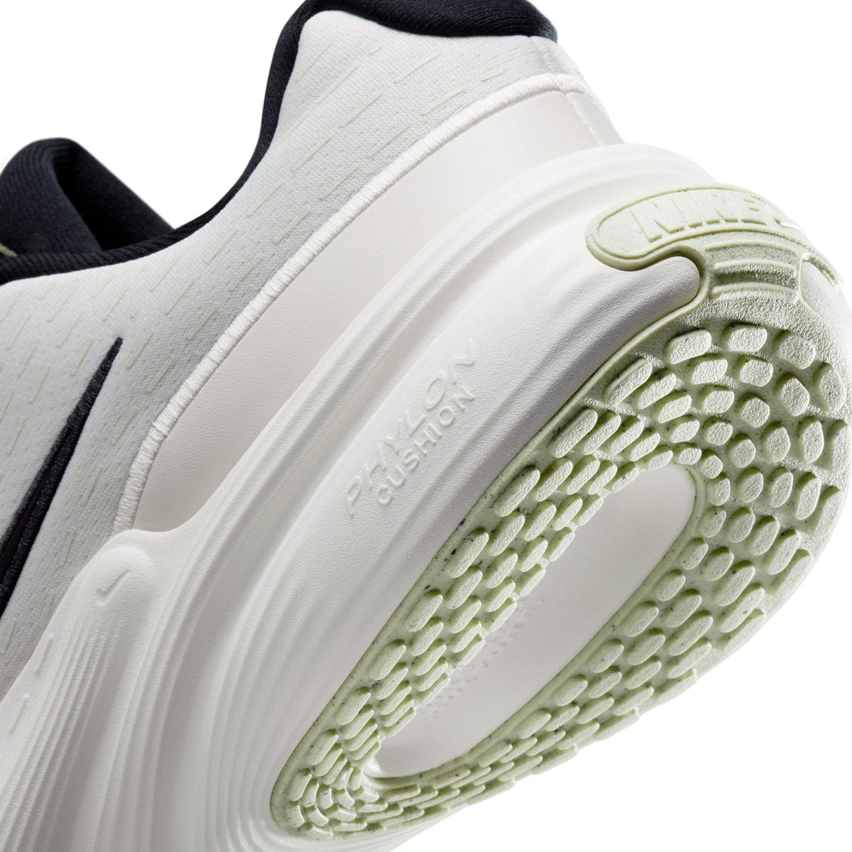 NIKE Uplift SC - Mens