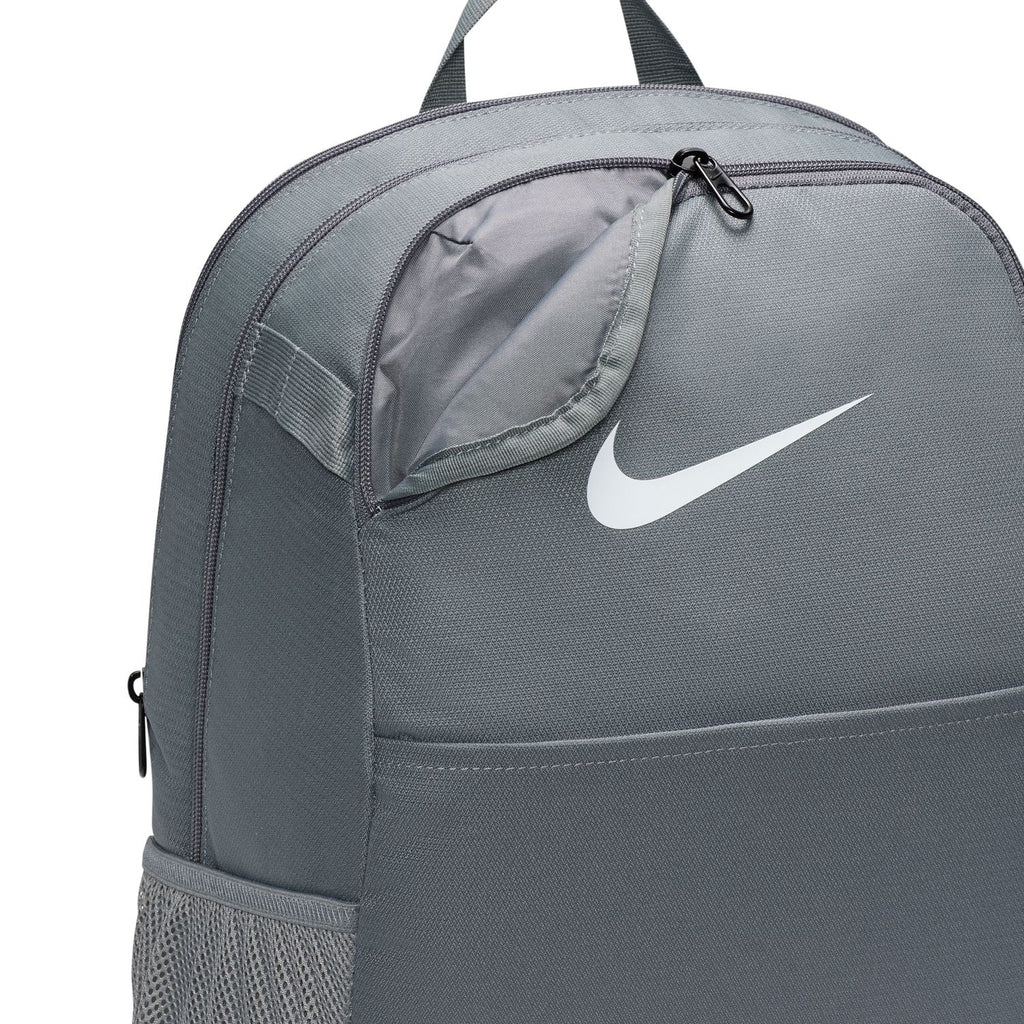 NIKE Premium Brasilia 9.5 Medium - 24L