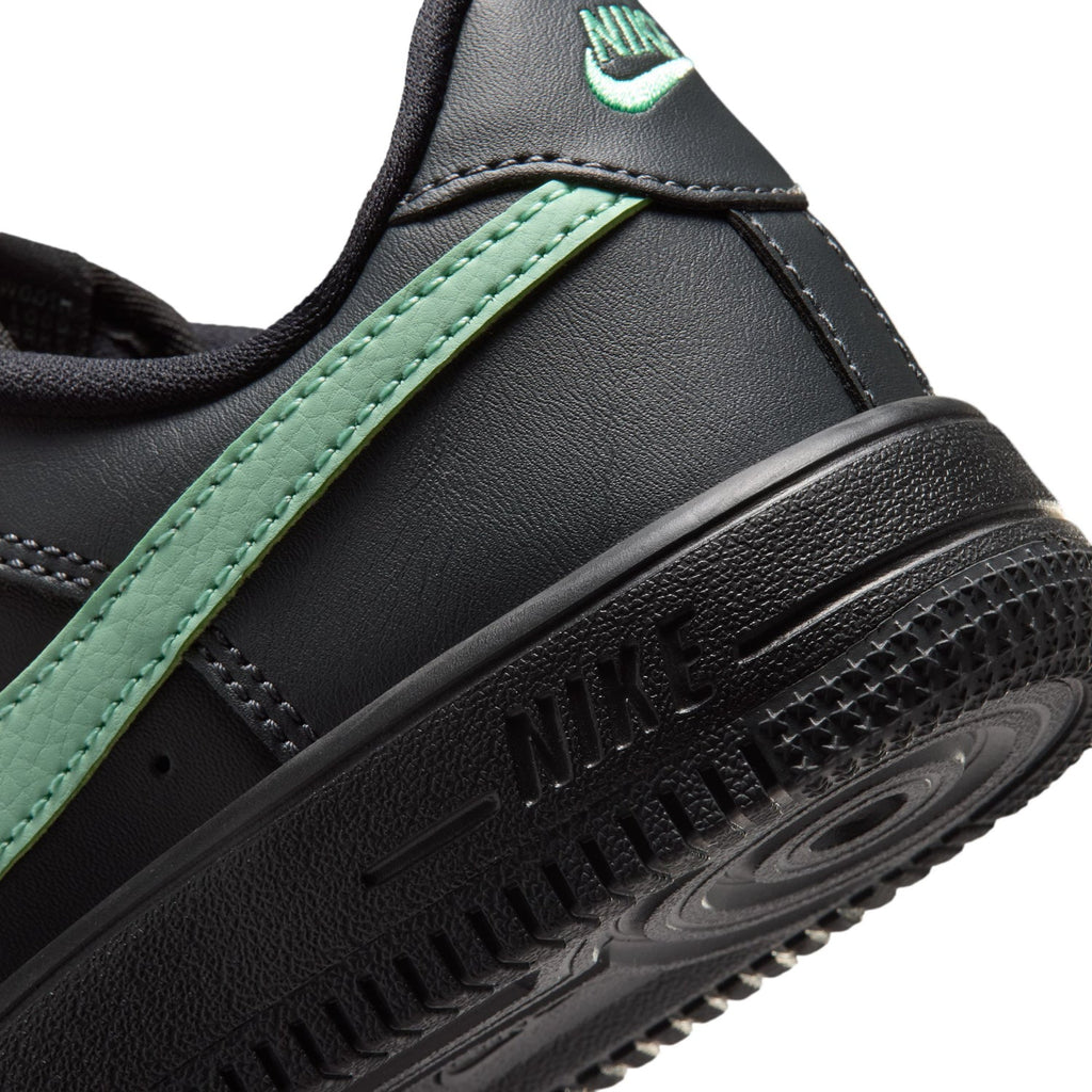 NIKE Air Force 1 - Kids