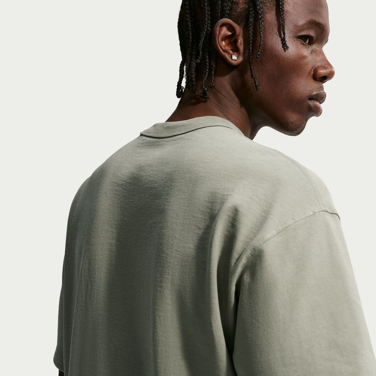 NIKE Premium HW Essential Tee - Mens