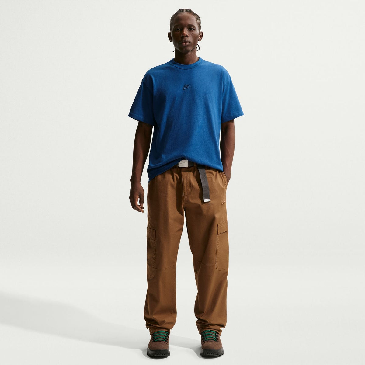 NIKE HW Essential Tee - Mens