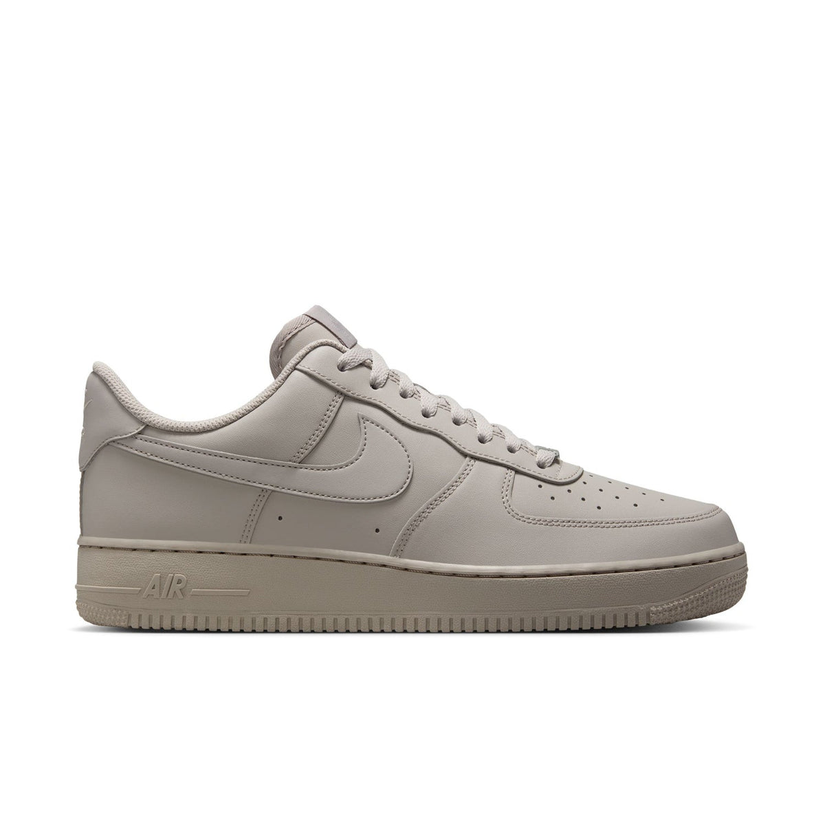 NIKE Air Force 1 Low 07 - Mens