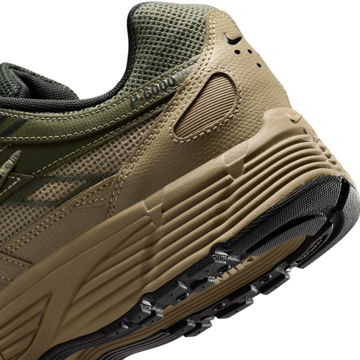 NIKE Original P-6000 SE - Mens