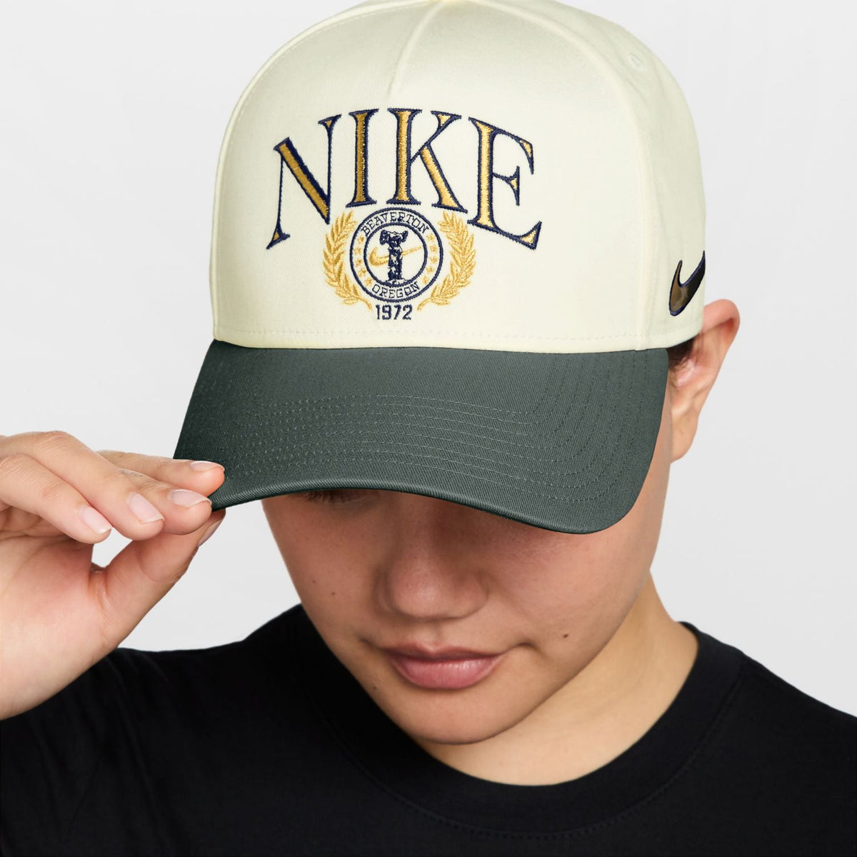 NIKE Premium Nike Rise Cap Structured Curved Bill A-Frame Snapback