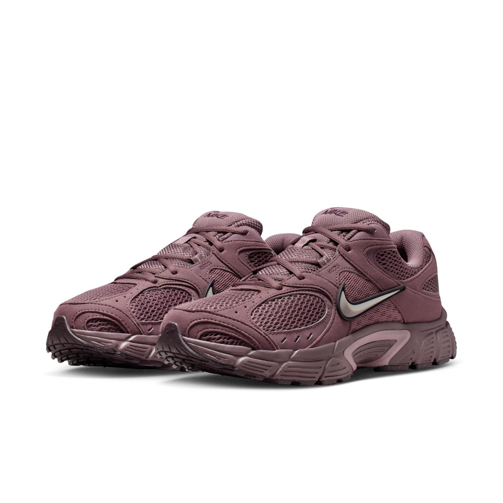 NIKE Official V5 RNR - Mens