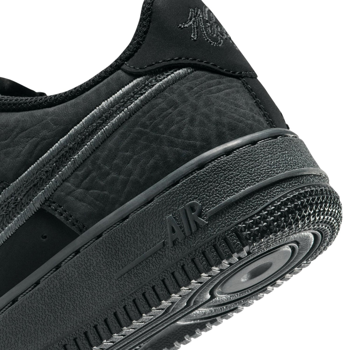 NIKE Air Force 1 LV8 - Youth