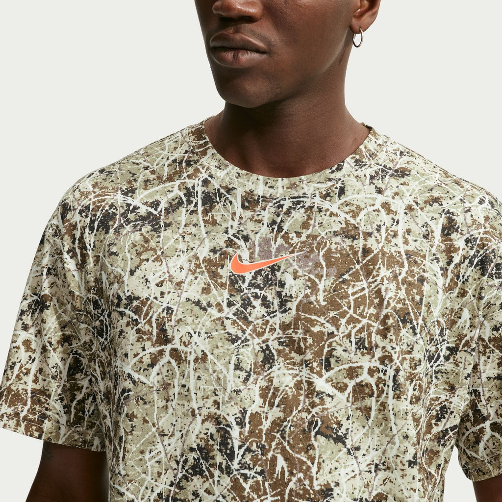 NIKE Camo Fashion Tee -Mens
