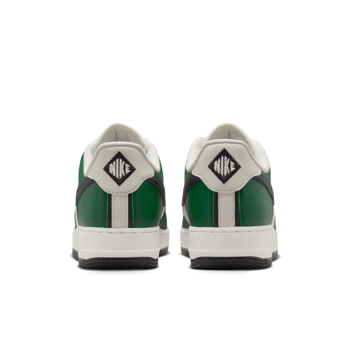 NIKE Air Force 1 Low 07 LV8 - Mens