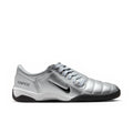 NIKE T90 - Womens