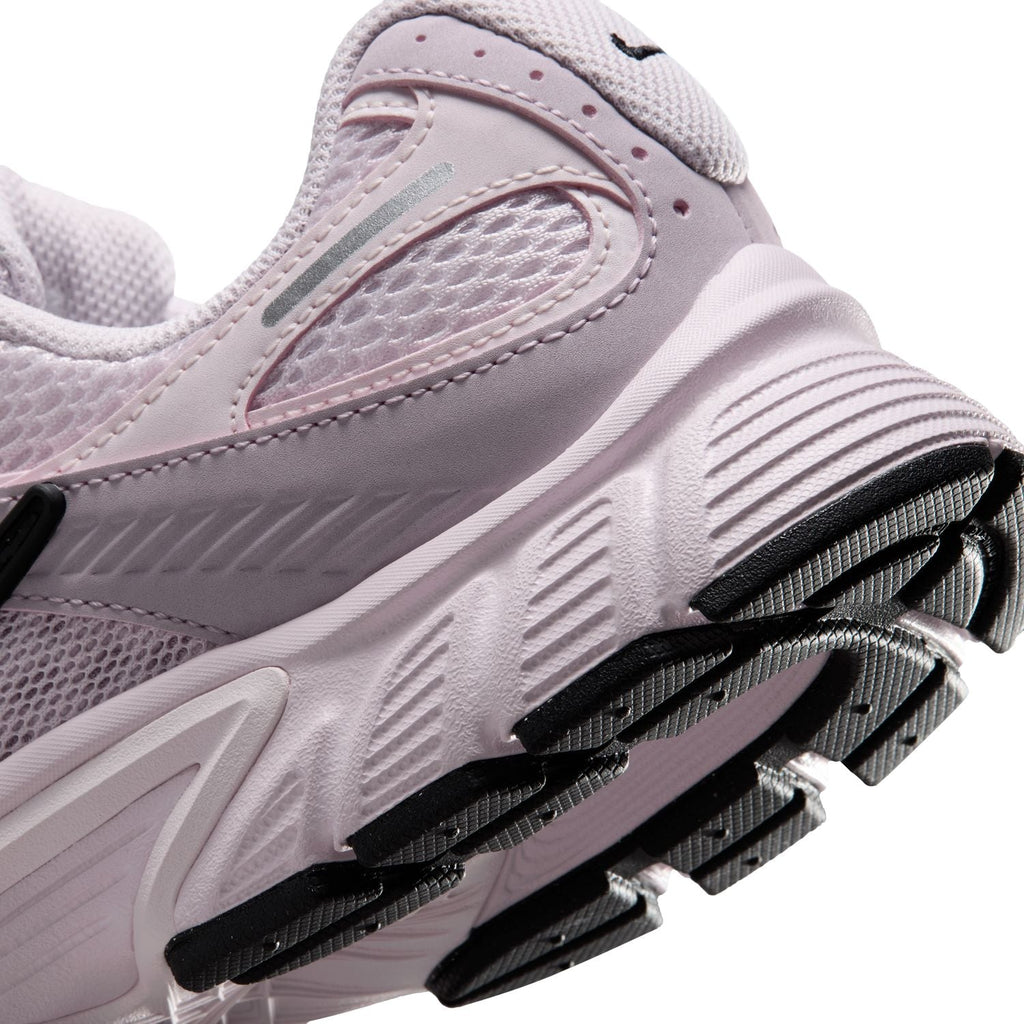 NIKE V5 RNR - Womens