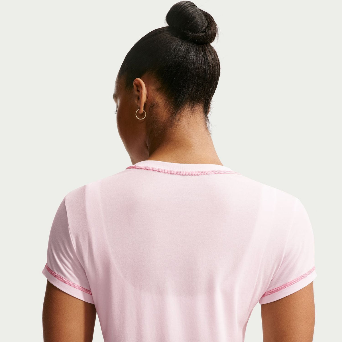 NIKE Official Chill Knit Crop Vday - Womens