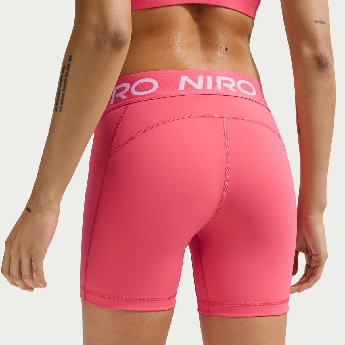 NIKE Classic Pro 365 5" Short - Womens