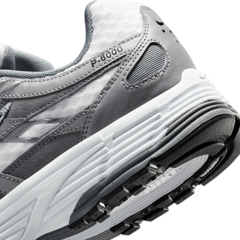 NIKE P-6000 - Mens