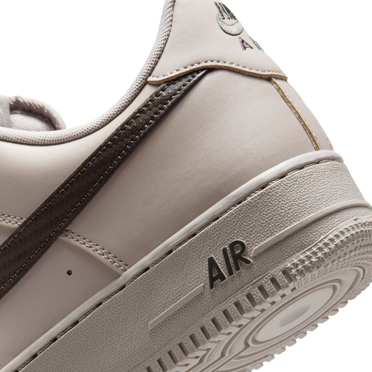 NIKE Air Force 1 Low 07 - Mens