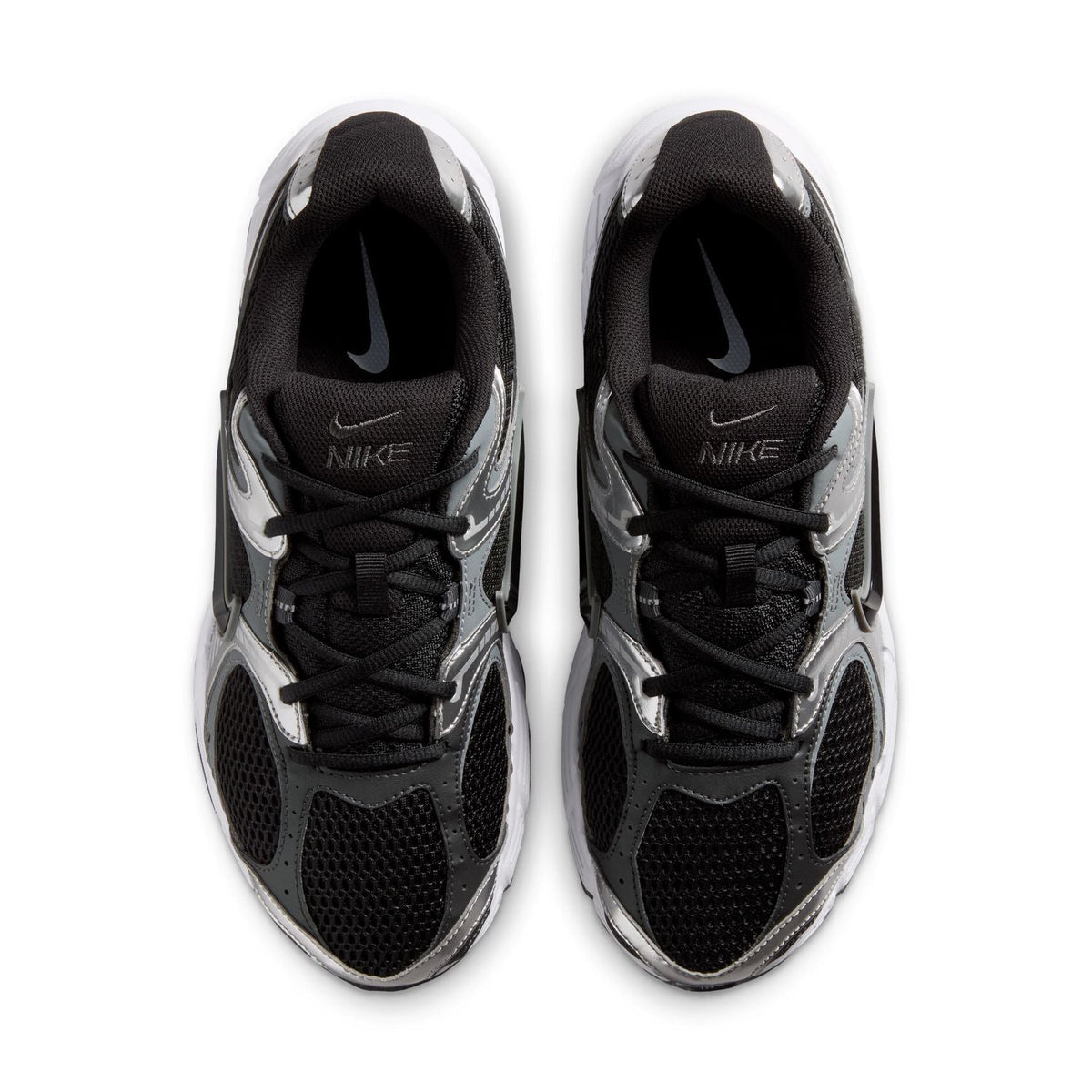 NIKE V5 RNR Wide Width- Mens