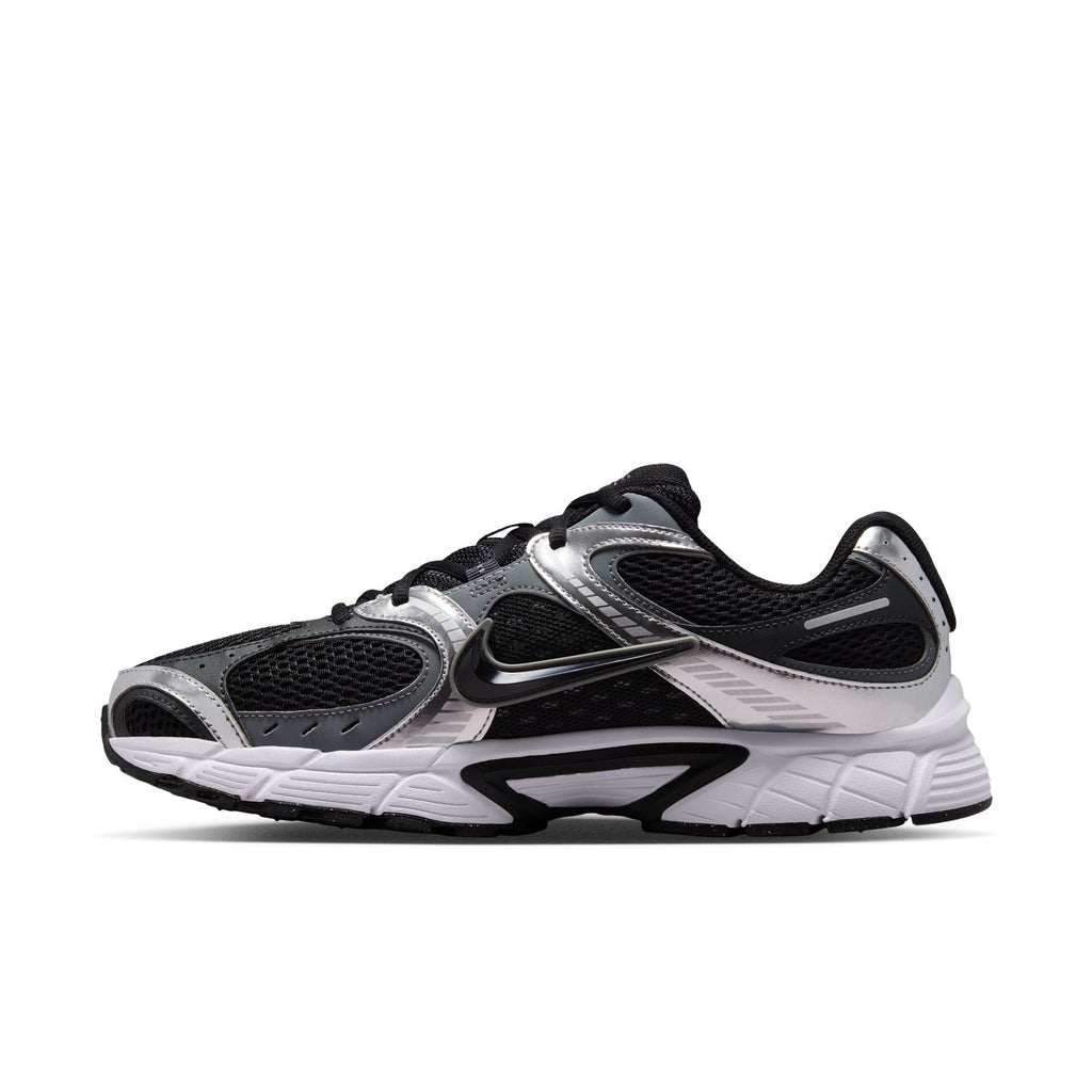 NIKE V5 RNR Wide Width- Mens