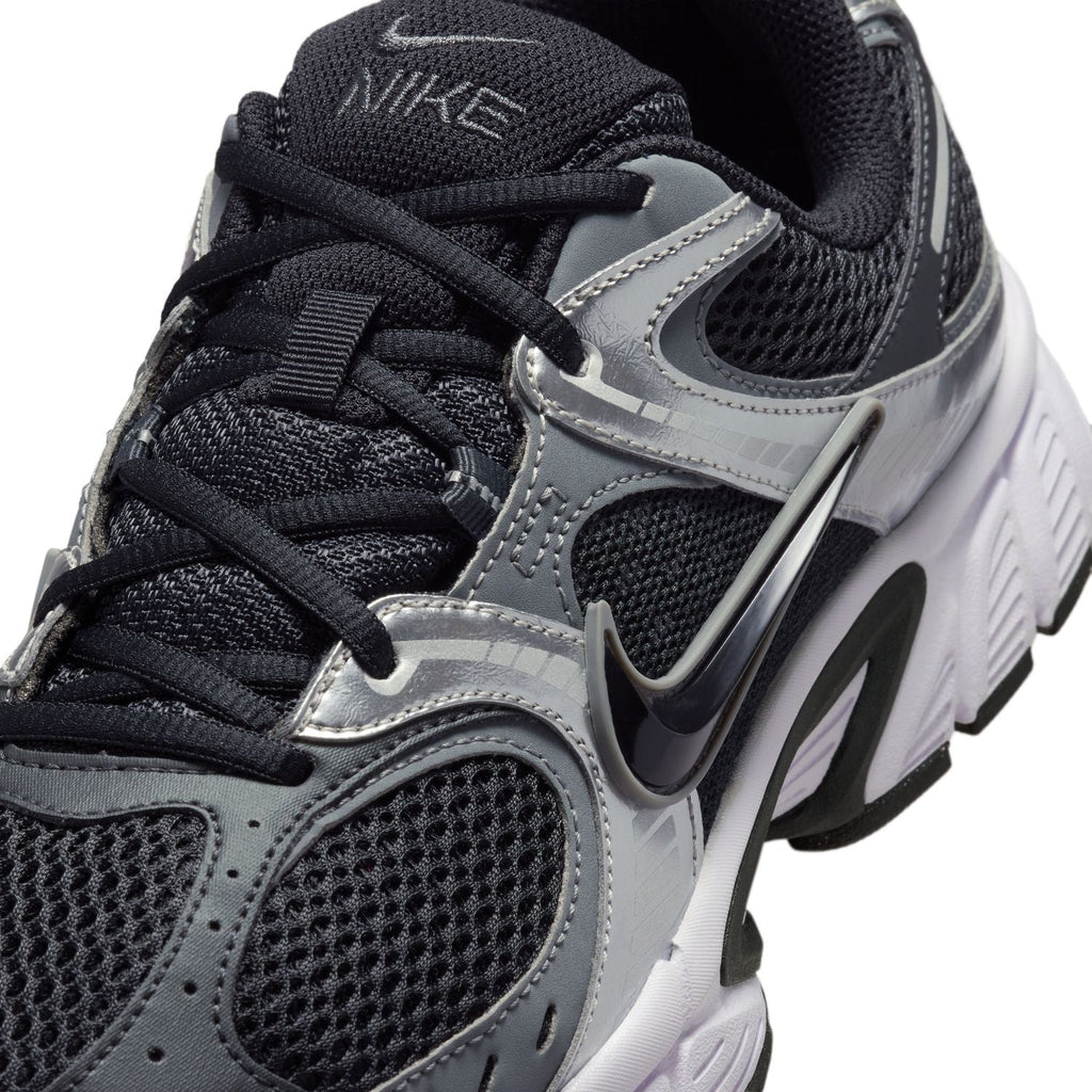 NIKE V5 RNR Wide Width- Mens